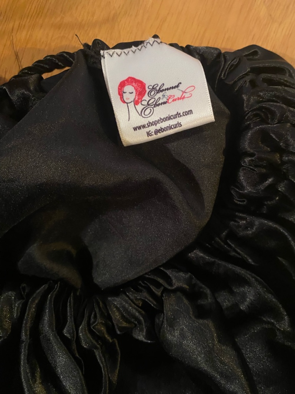 Eboni Curls Satin Bonnet - Black